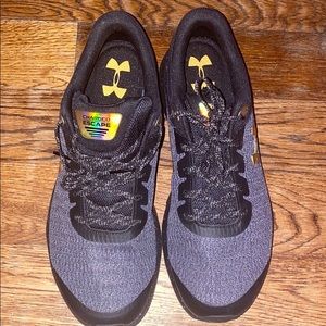 Under Armour Running shoes